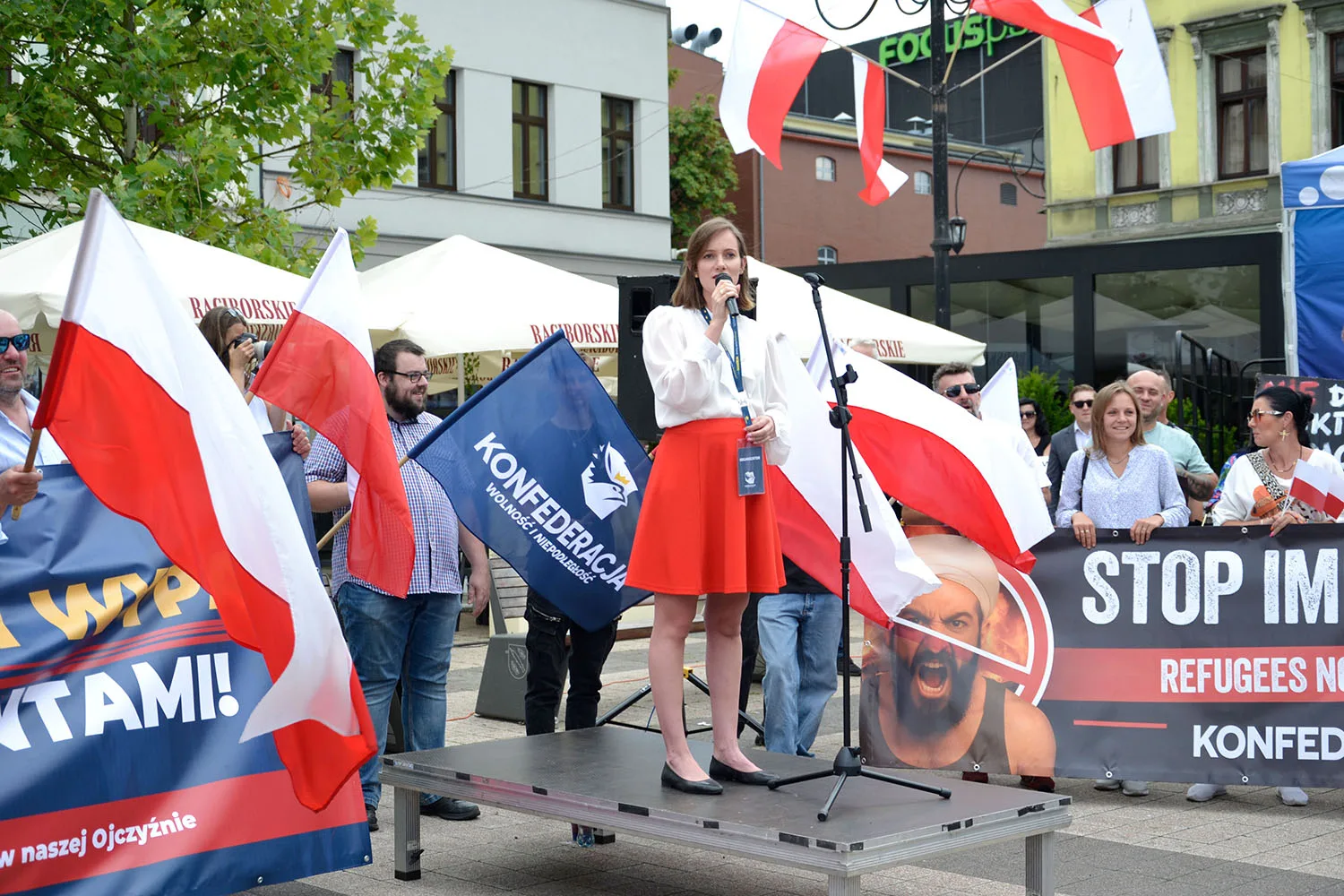 Hanna Boczek protest Stop Imigracji w Rybniku. Konfederacja Rybnik